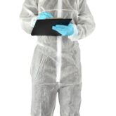 combinaison-a-zip-et-capuche-blanche